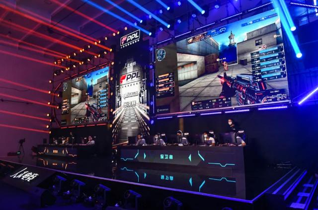 一个伟大的开始！ Weibo Gaming 成功击败了 Oh My God 赢得了首场比赛